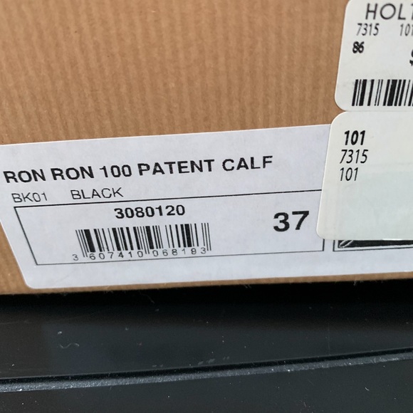 Christian Louboutin authentic Ron Ron pumps heels size 7 patent leather - Picture 7 of 8